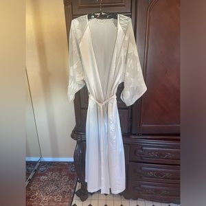 Vintage VS Dressing Gown; very Hollywood